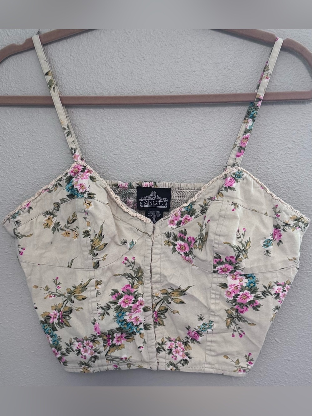 Angie Floral Sweetheart Cropped Cami in Beige, Pink & Teal
